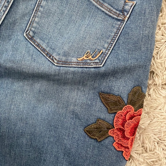 EXPRESS JEANS, embroidered Jeans - Picture 7 of 9
